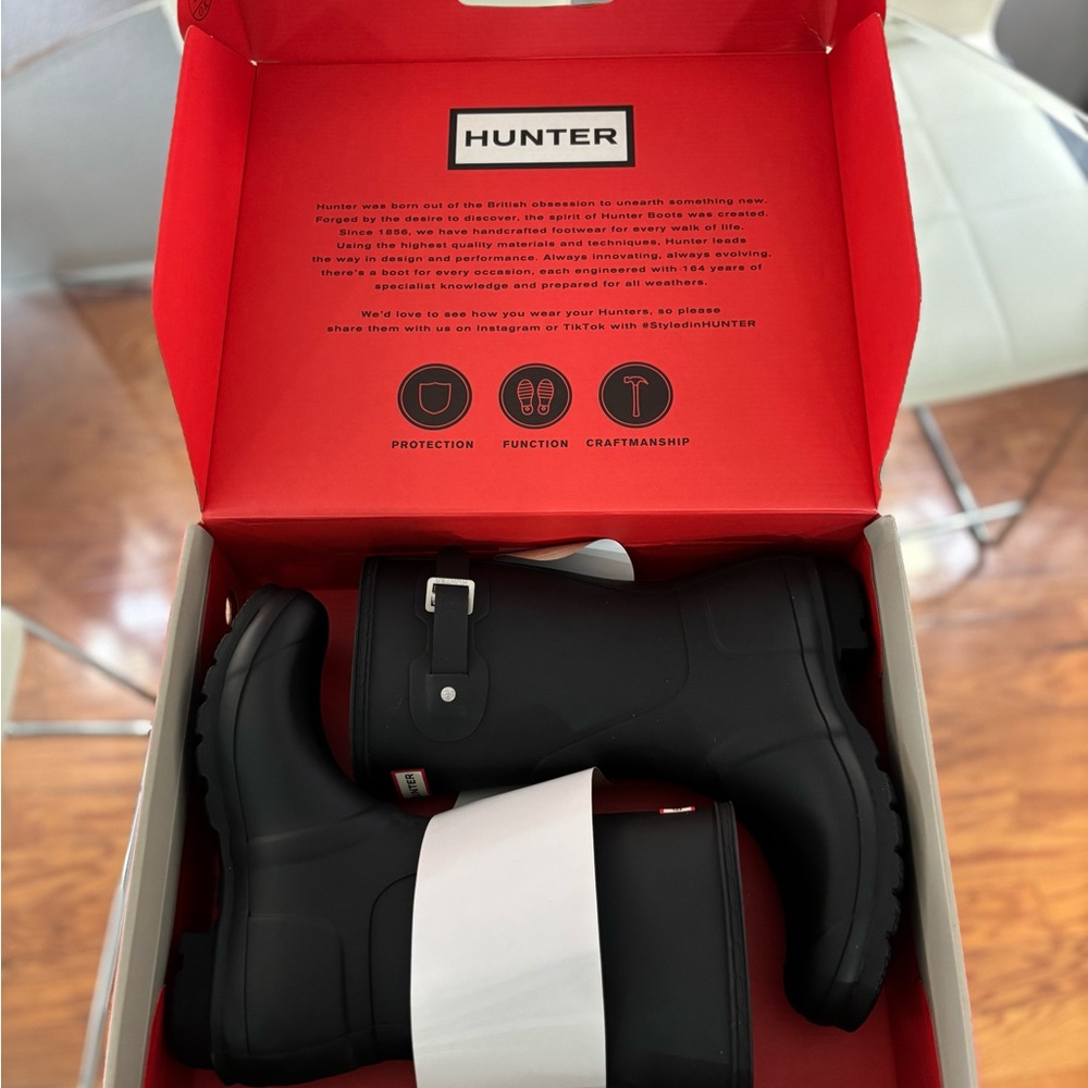 Hunter Black Women’s Waterproof Boots